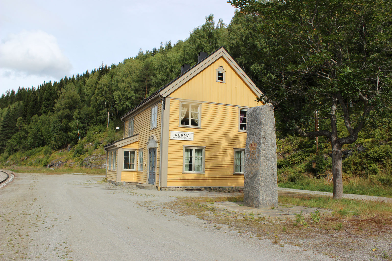 Stasjonsbygningen på Verma stasjon