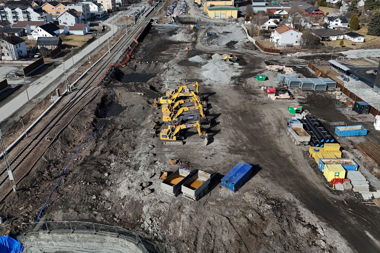 Dronebilde av byggeplass i sentrum av Stange. 
