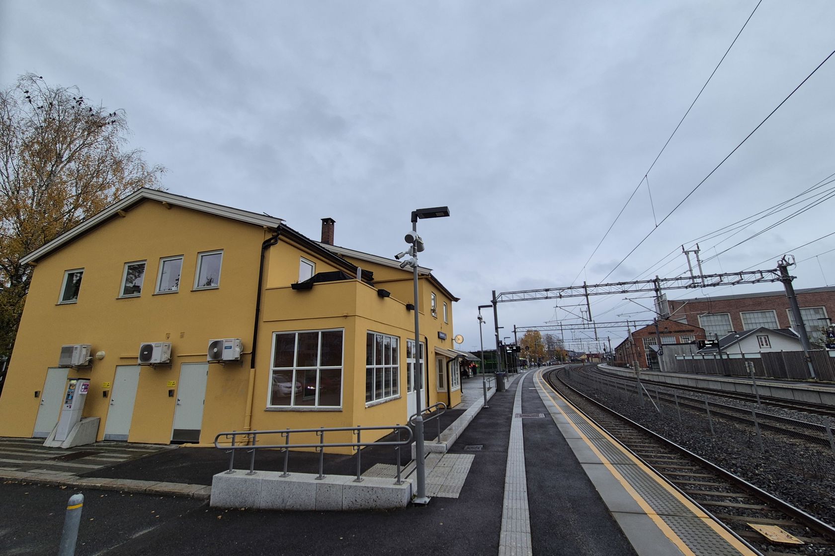 Exterior view of Sørumsand station