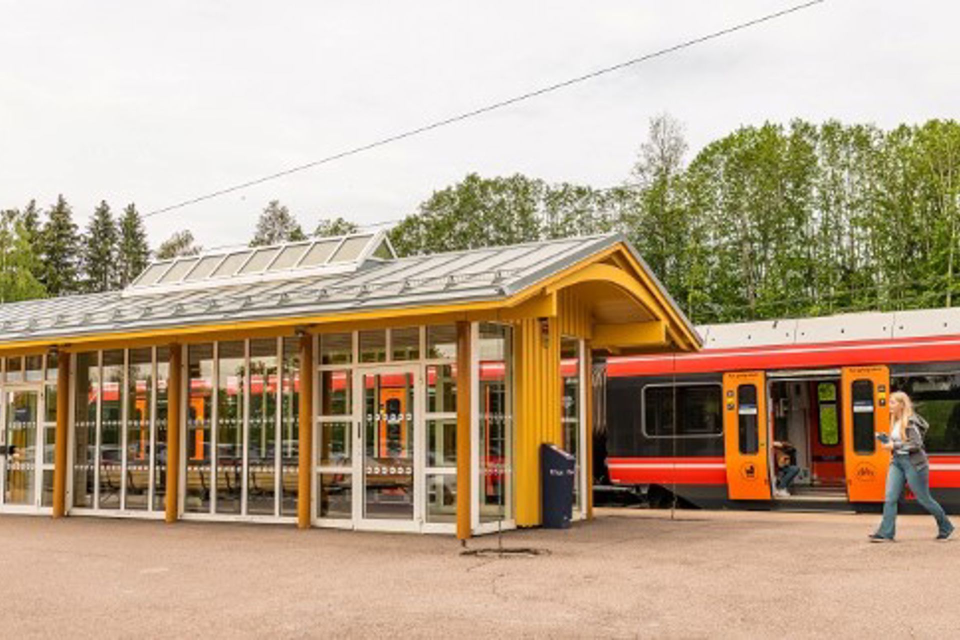 Eksteriørbilde av Leirsund stasjon
